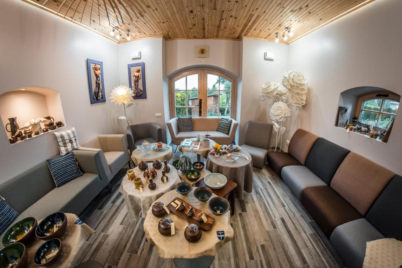 Handmade Latgola - Vairak Ka Vienkarsi "Naktsmitne" Līvāni Exterior foto