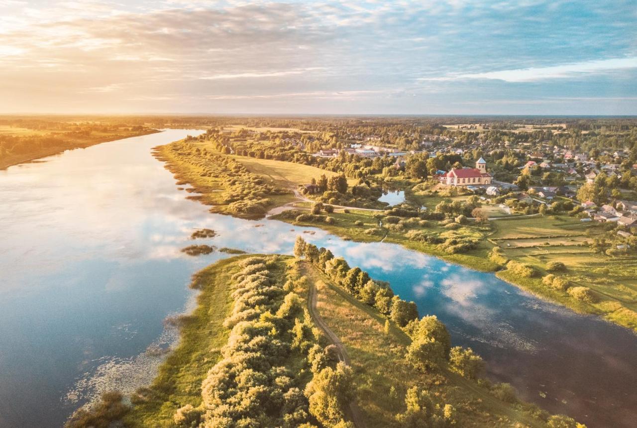 Handmade Latgola - Vairak Ka Vienkarsi "Naktsmitne" Līvāni Exterior foto