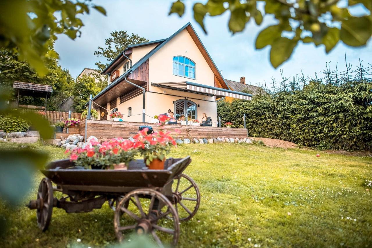Handmade Latgola - Vairak Ka Vienkarsi "Naktsmitne" Līvāni Exterior foto