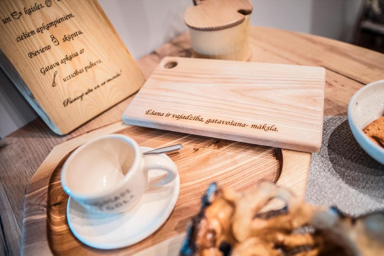 Handmade Latgola - Vairak Ka Vienkarsi "Naktsmitne" Līvāni Exterior foto